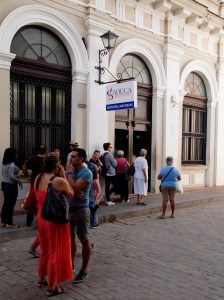 Queue CADECA (Matanzas Cuba 2020)