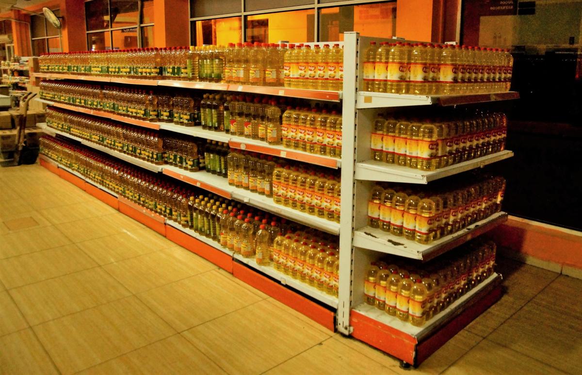 Cooking oil in supermarket